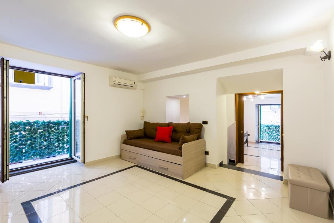 Apartmán Qs1 - Indipendent Flat In Center Neapol Exteriér fotografie