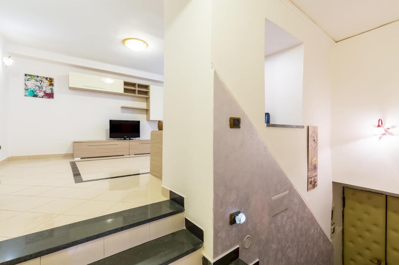 Apartmán Qs1 - Indipendent Flat In Center Neapol Exteriér fotografie